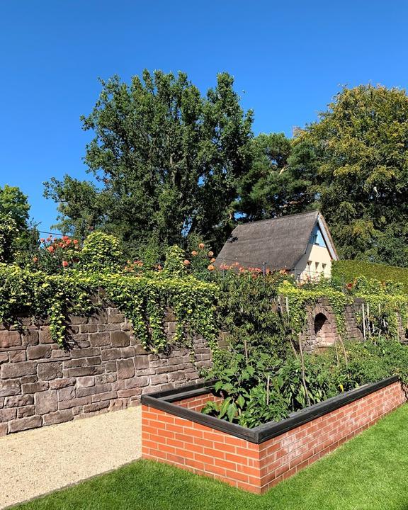 Sommercafe im Landhausgarten Dr Max Fraenkel
