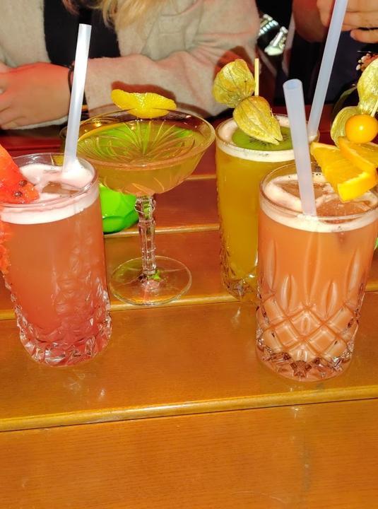 Vincent Piano Bar and Grill