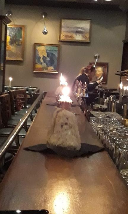 Vincent Piano Bar and Grill