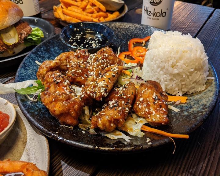 momotaro tavern