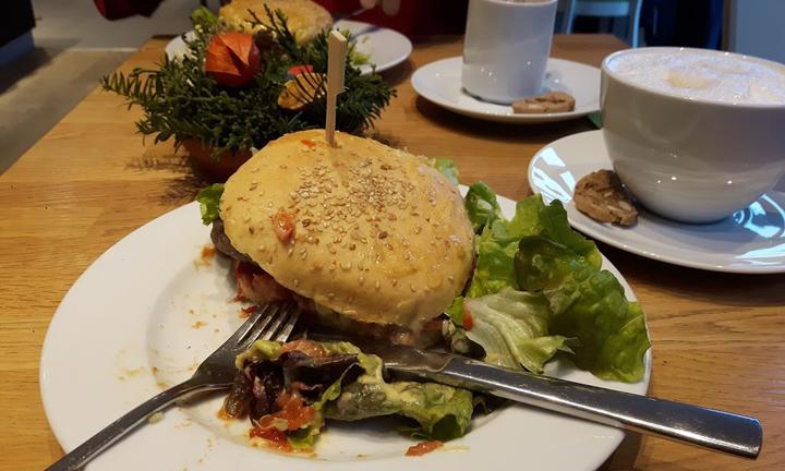 LANDWEGE Bio-Bistro am Kanal