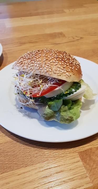 LANDWEGE Bio-Bistro am Kanal