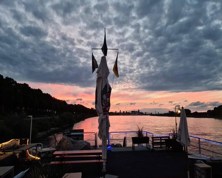 Achterdeck im Marienburger Bootshaus