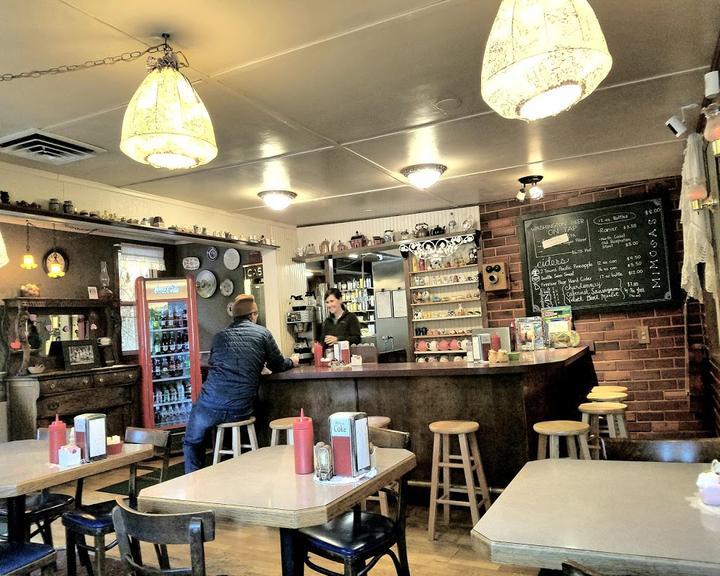Granny's Cafe & Kitchen