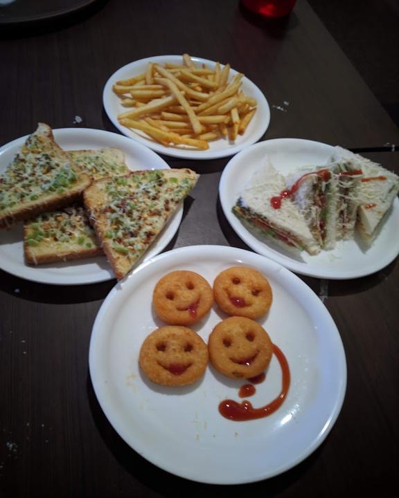 Caroshi Coffee And More ...