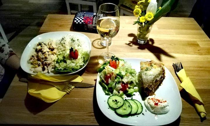 Pici Cafe und Vinothek