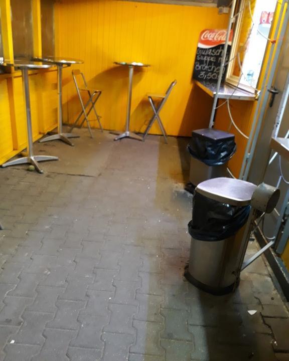 Jorg's Curry Container
