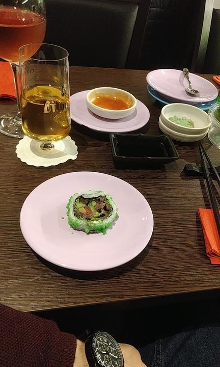 Jade Running-Sushi Restaurant