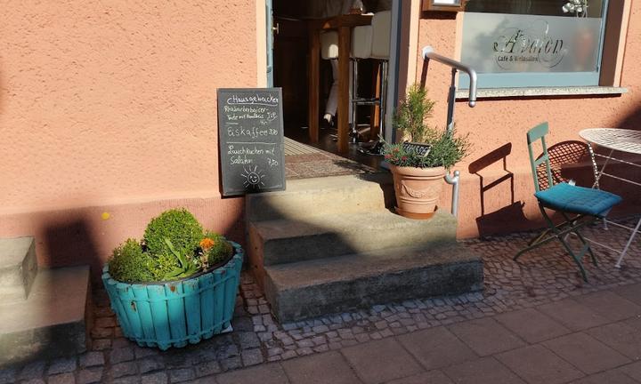 Cafe Avalon