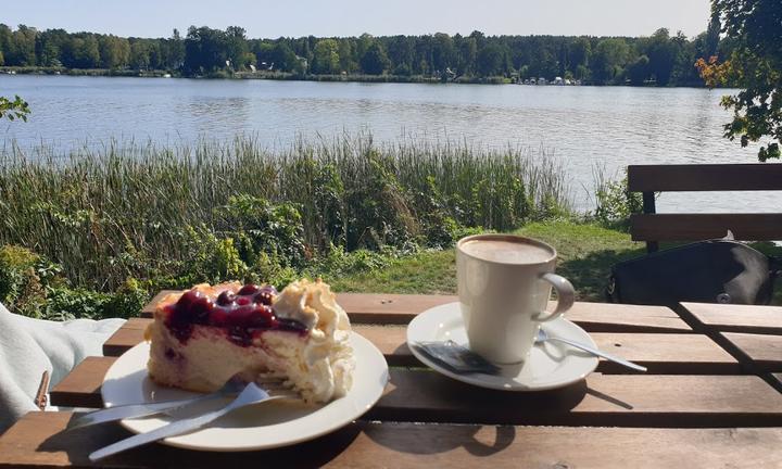 Paulines Hafencafe