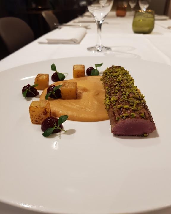 1687 Restaurant & Café