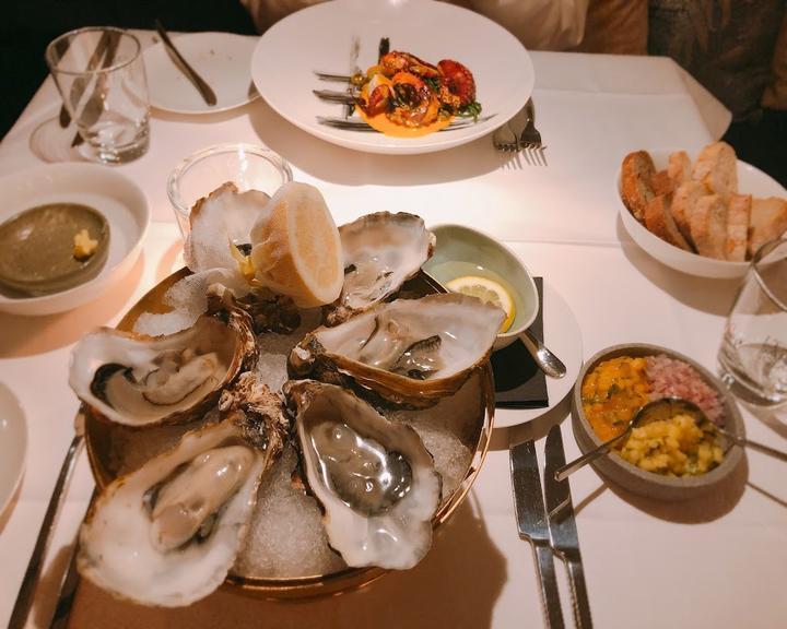 1687 Restaurant & Café