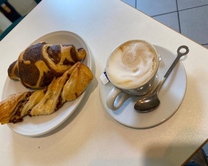 ORAIA Cafe Konditorei Eis