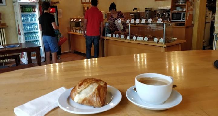Baguette, Croissant & Co.