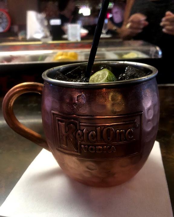 THEOS LOUNGE & BAR Restaurant