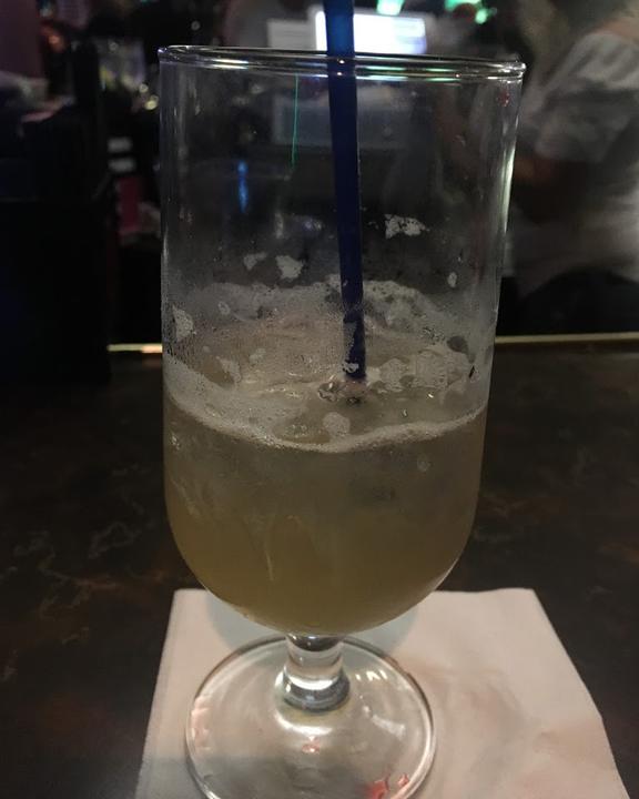 THEOS LOUNGE & BAR Restaurant