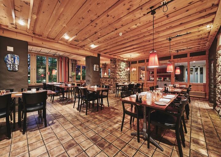 jIANIKOS RESTAURANT TAVERNE