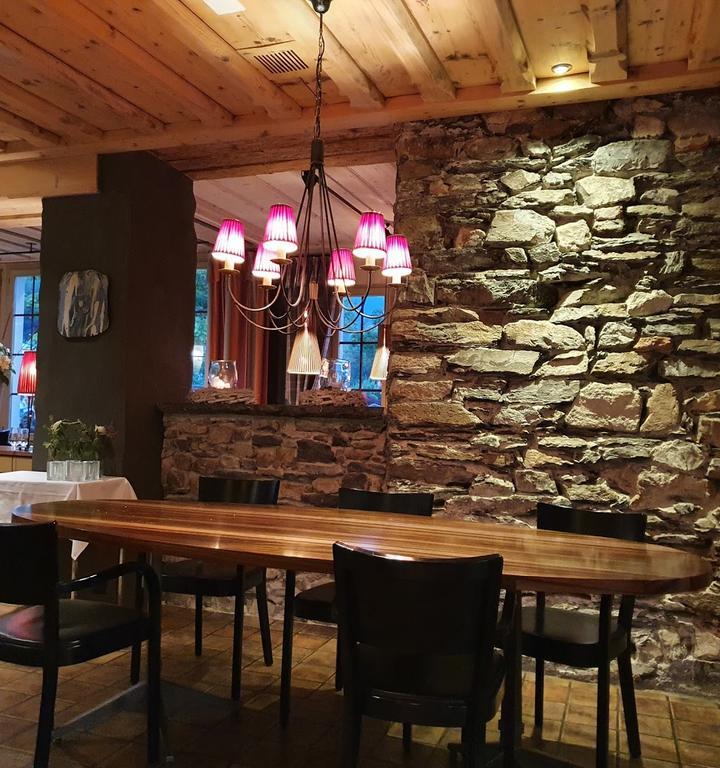 jIANIKOS RESTAURANT TAVERNE