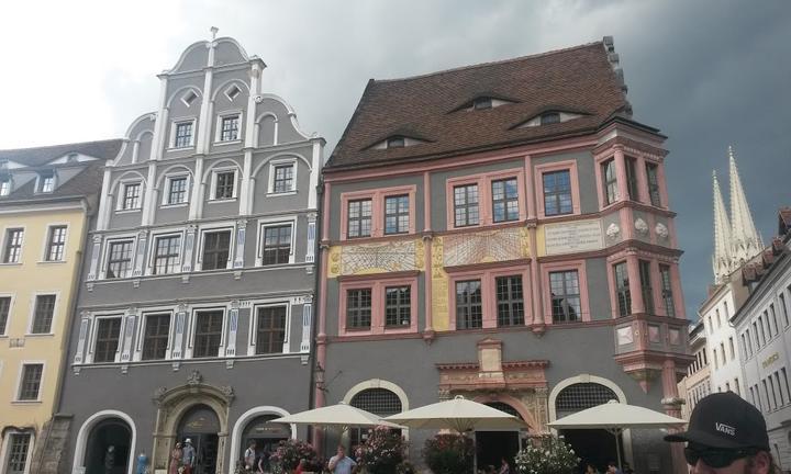 N13 Bistro & Bar