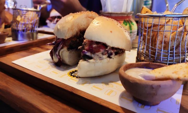 Burger & Steakbar