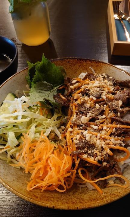 Hanoi Vietnamese Kitchen & Sushi