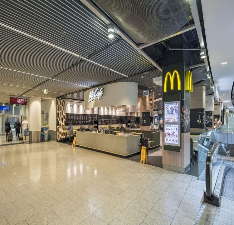 McDonalds im Flughafen