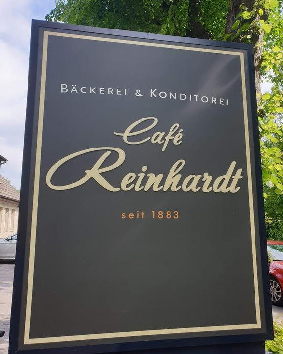 Cafe Reinhardt
