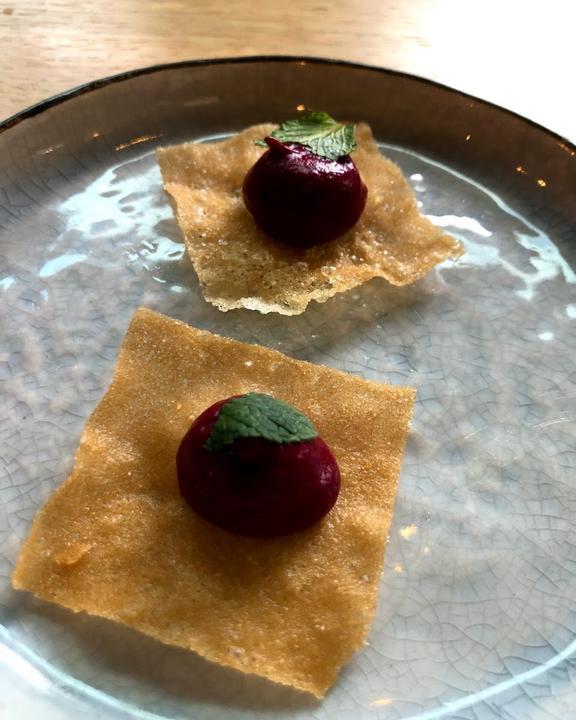 MontRaw Restaurant