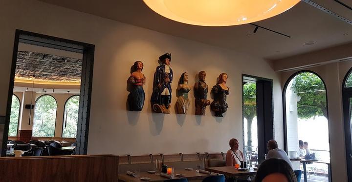 Restaurant Port