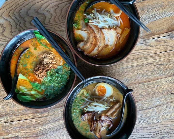 MOMO Ramen