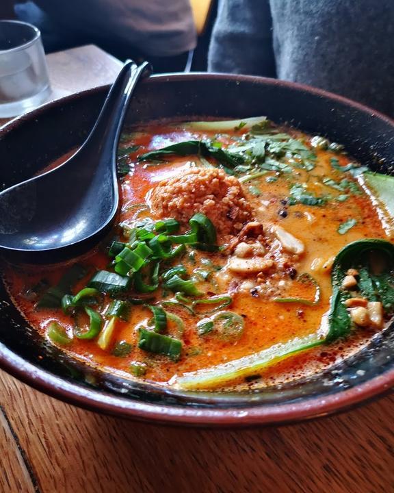 MOMO Ramen
