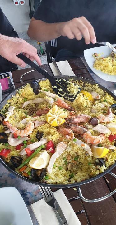 Karl Bistro Cafe Restaurant