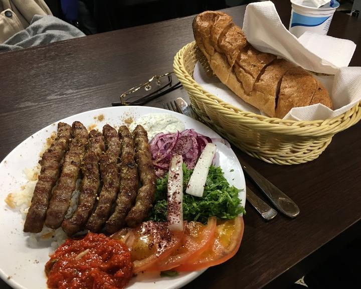 Izmir Koeftecisi Konak Grill