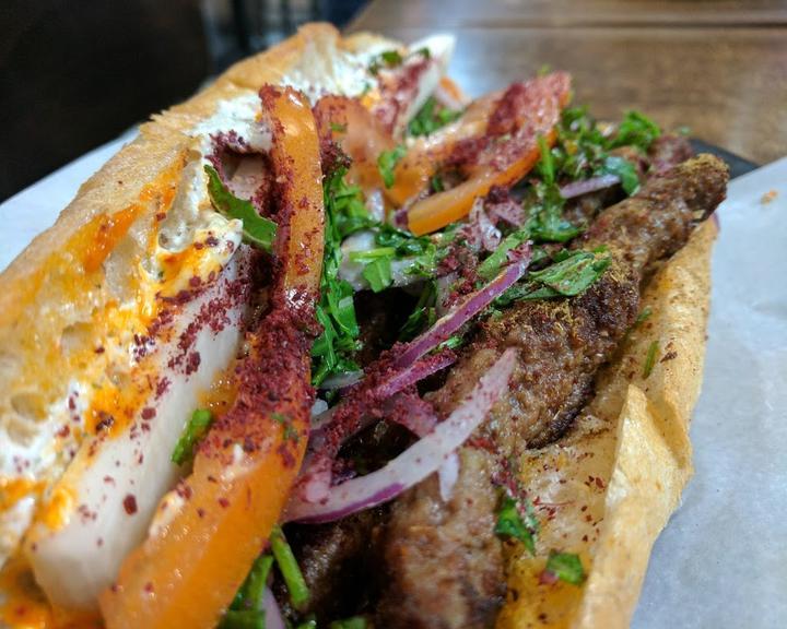 Izmir Koeftecisi Konak Grill