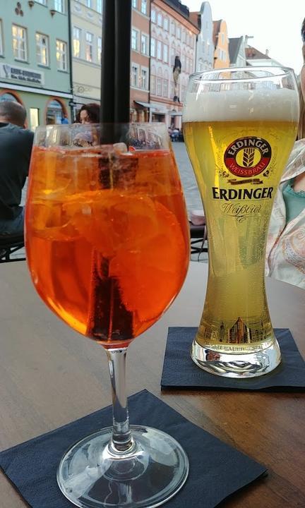 Neon Landshut Cafe