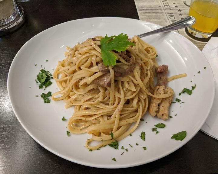 Bistro Astoria