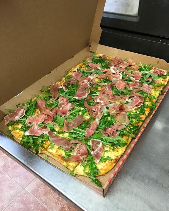 Corona Pizza-Service
