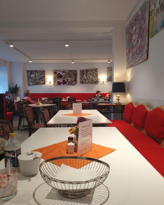 Schmuck's Restauration