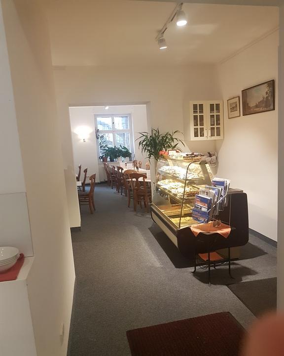 Schmuck's Restauration