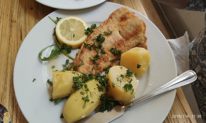 Fischbrathalle