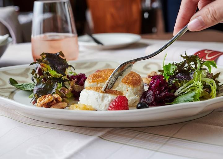 EBERT Restaurant & Bar