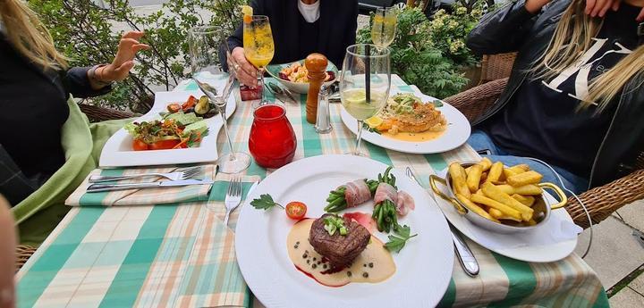 EBERT Restaurant & Bar