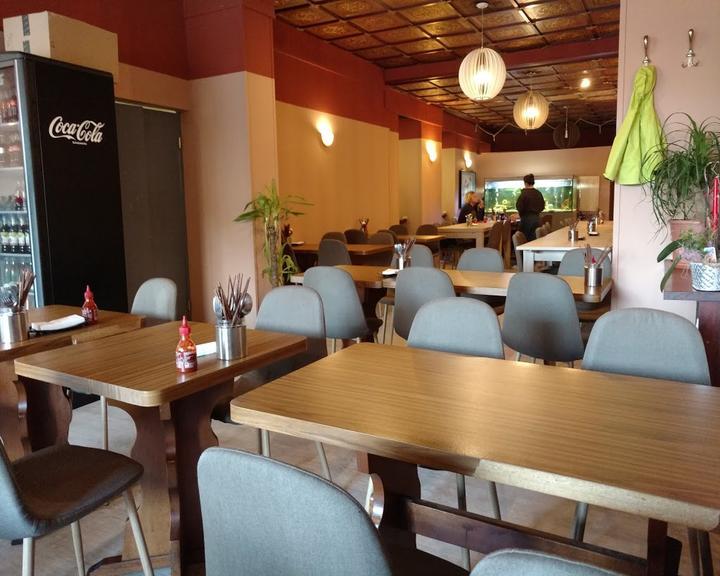 Ã-ÃU Vietnamesisches Restaurant