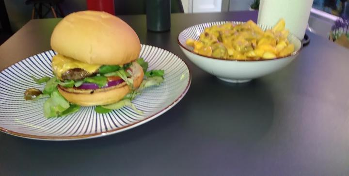 BurgerCrew Homemade Burger Grill