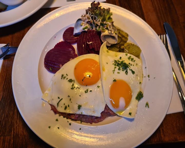 Zum Glucklichen Matthias
