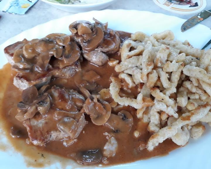 Zur Hundehutte
