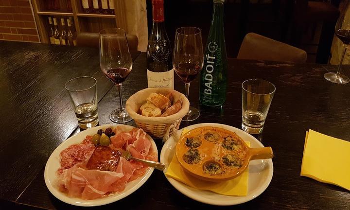 Wein Bar Chateauneuf