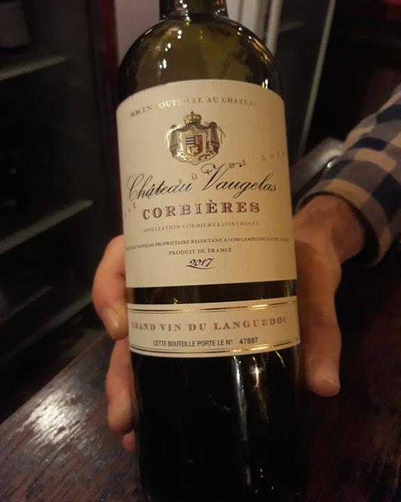 Wein Bar Chateauneuf