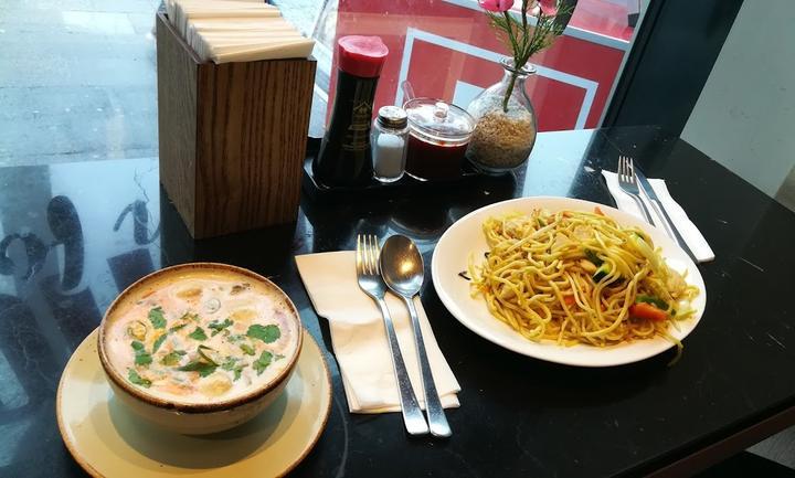Le Hung fresh asian food