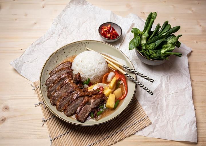 Le Hung fresh asian food